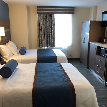 Best Western Plus Stadium Inn New York Exteriör bild
