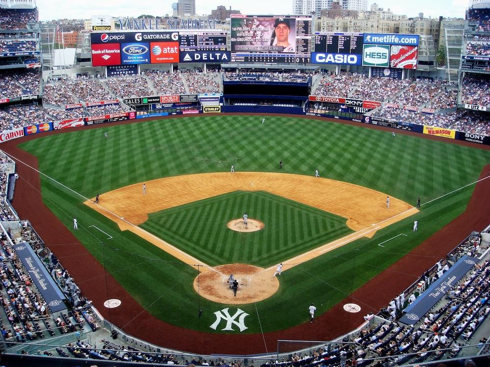 Best Western Plus Stadium Inn New York Exteriör bild